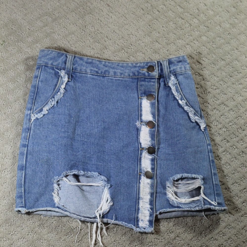 Vintage Y2K Forever 21 Size S Distressed Denim Mini Skirt